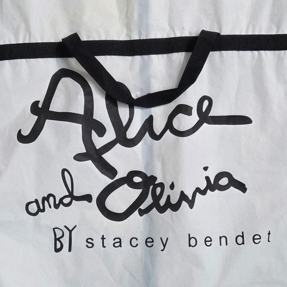Alice + Olivia Stacey Bendet Garment Bag White Black Travel Suit Cover Foldable